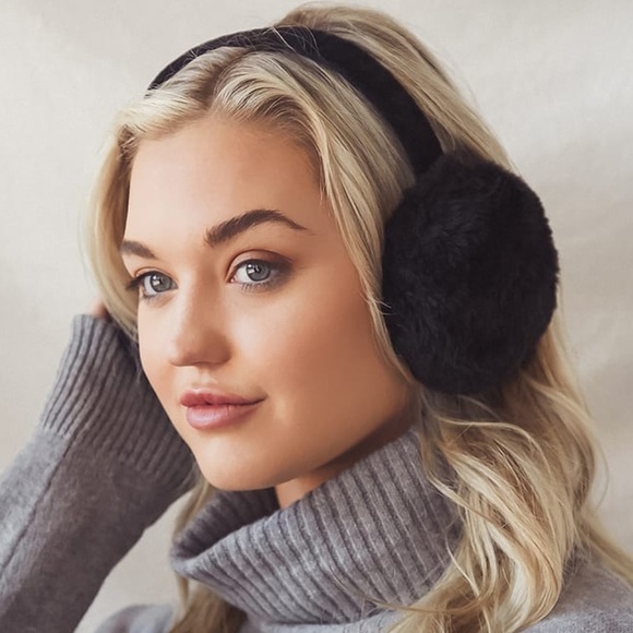 OVERSIZED Black Faux Fur UNISEX Super Soft Earmuffs - Picture 1 of 9